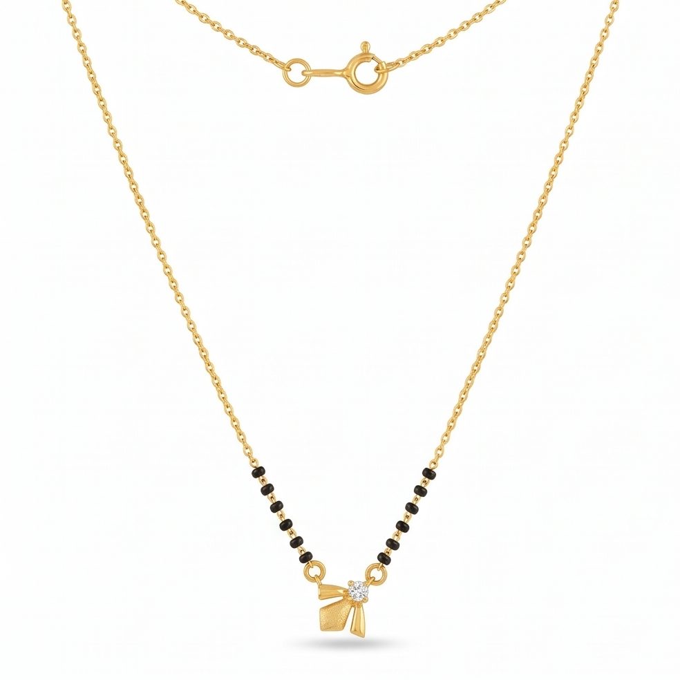18KT Yellow Gold 0.1 Carat Round Diamond Pendant | Titali Design P-20600